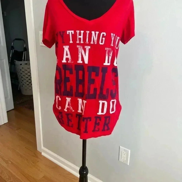 Ole Miss womens large themed v neck - Picture 2 of 4